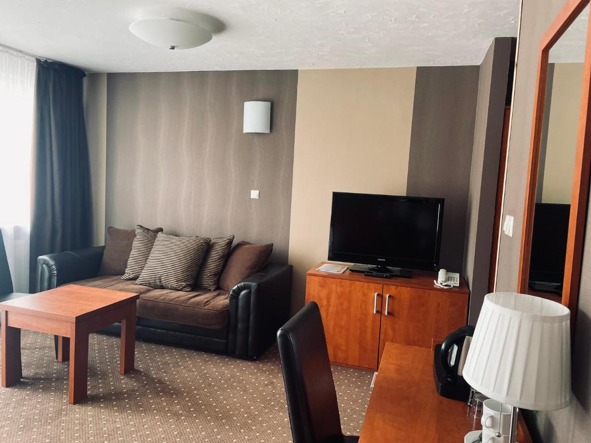 Papaver Hotel Слесин Экстерьер фото