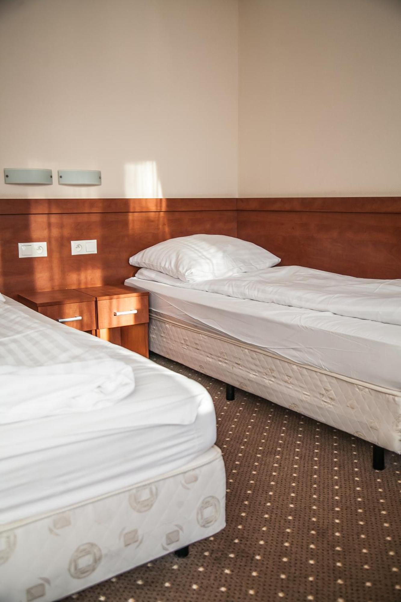 Papaver Hotel Слесин Экстерьер фото
